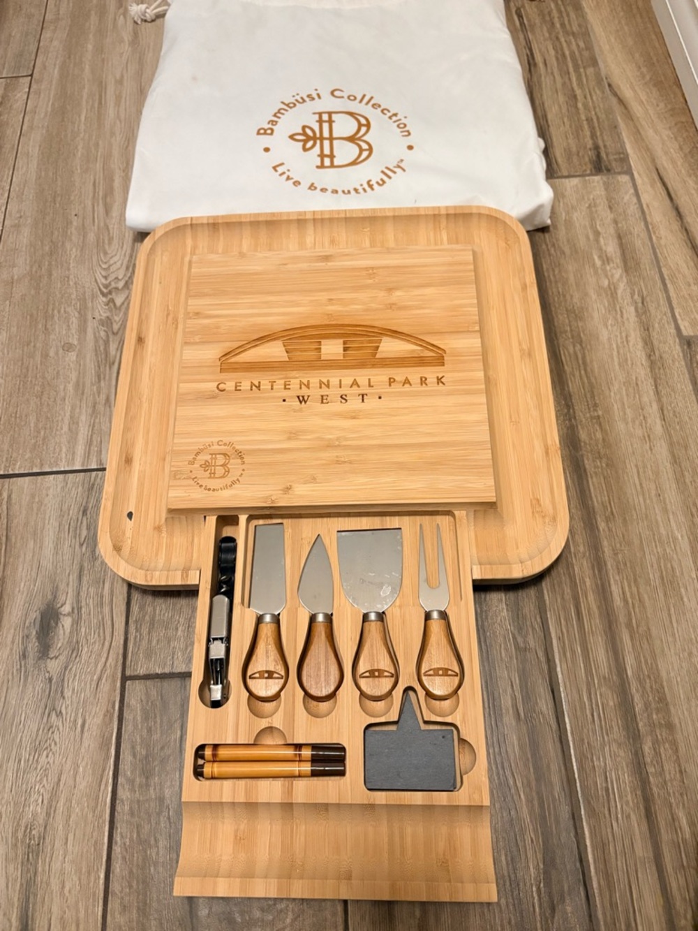 Bambusi collection cheese board